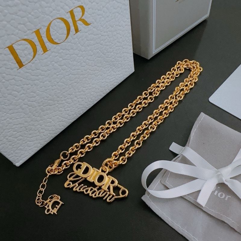 chr1st1an D10r necklaces